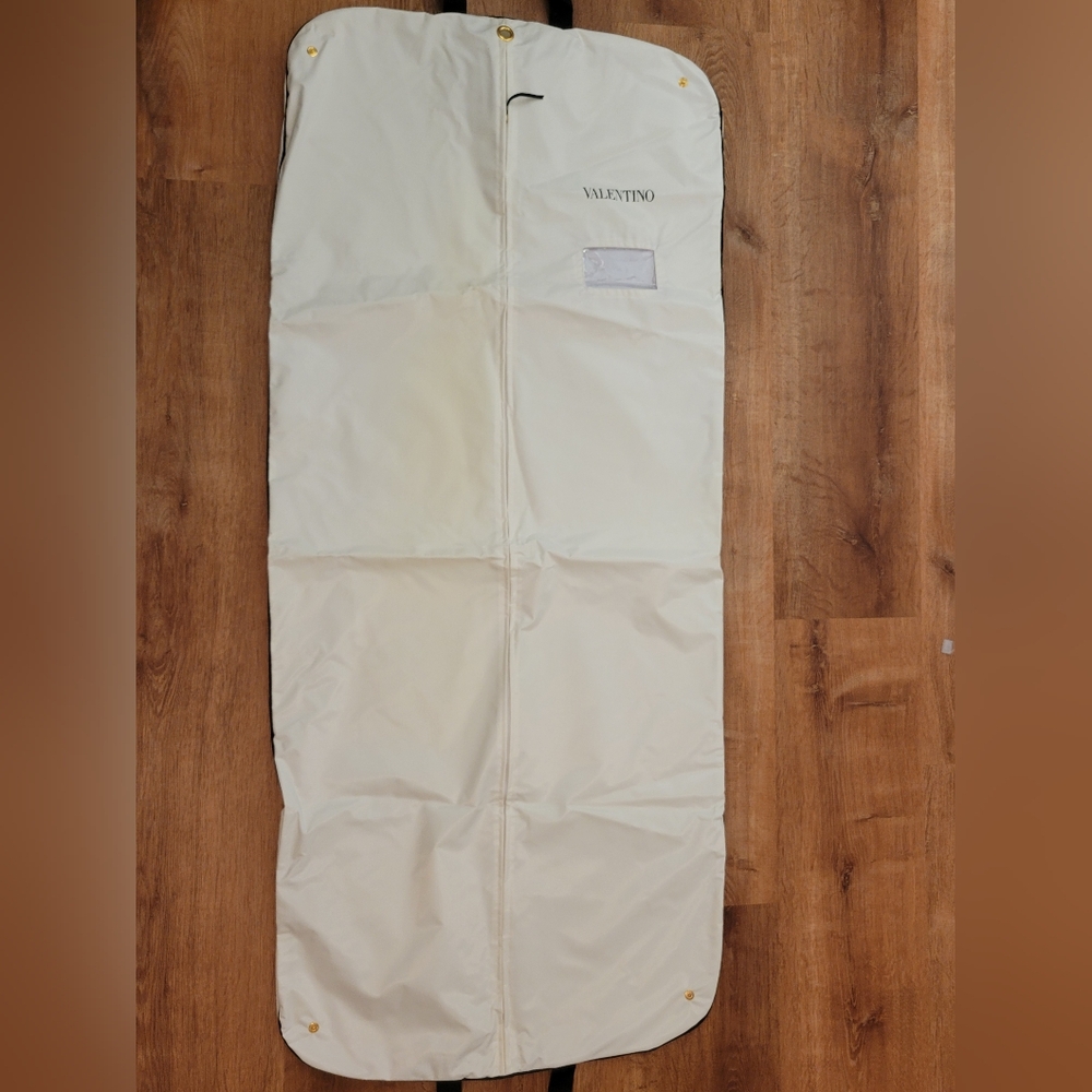 Valentino White Garment Bag with Handles – 55” x 23”